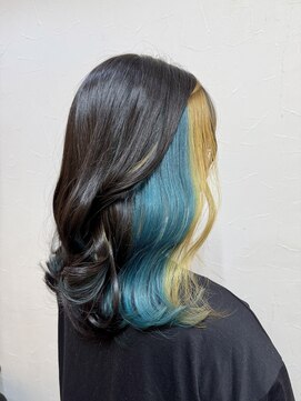 キャラ 池袋本店(CHARA) 個性派インナーカラー/フェイスフレーミング/ツーブロック女子