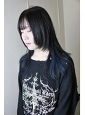 :ロングウルフ風シルエット :えりあしインナーカラー :ブルー
