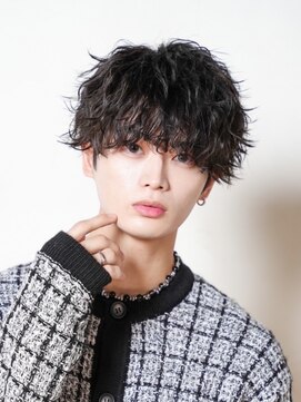 トゥルークリエイション 渋谷(True Creation SHIBUYA) ツーブロックマッシュツイストスパイラルパーマ無造作波巻き王道