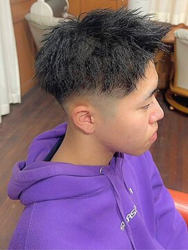 TJ天気予報 Men's 岐阜店 スパイキーショート