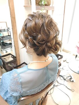 ロカット サロン(Roquat Salon) お呼ばれシニヨン 【ヘアアレンジ 立川/立川南/八王子/立川】