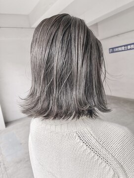 ヘアーアンドアトリエ マール(Hair&Atelier Marl) 【Marl】ハイライトグレージュカラー×外ハネボブ