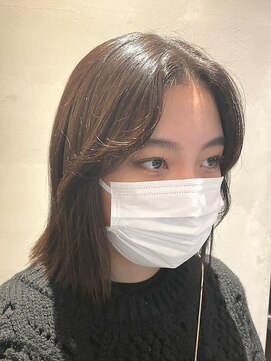 ダブル(W) サイドレイヤー×センターパート