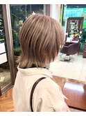 ウルフカットミルクティーベージュ