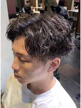 リー 東三国(Lee) 【Lee 東三国】谷辻Style＊センターパート×スパイラルパーマ