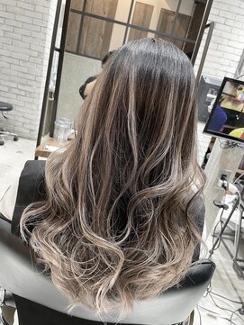 フェリア 渋谷(Feria) 【Feria 渋谷】グレージュバレイヤージュ☆渡邉悟