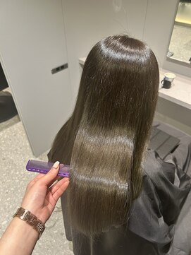 モク 神楽坂(mok) 赤み消しカラー