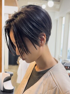 シャロン(SHARON) 【SHARON 原宿】20代30代40代 人気 黒髪 ハンサムショート