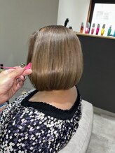 白髪ぼかし×髪質改善。デザインとヘアケアで作るsoleilオリジナルの大人女性ヘアデザイン。