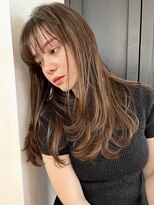 ヒュージ 表参道(huge)&nbsp;レイヤーカット/顔周りレイヤー/ニュアンスパーマ/カットパーマ