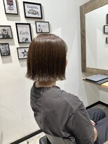 ログスラッシュ(LOG/)&nbsp;オリーブグレーのぱつっと外はねぼぶ☆