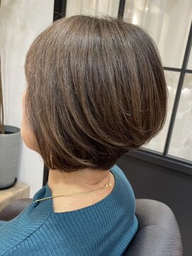 富士見ヶ丘ショートくびれショートイルミナカラー顔周りレイヤー