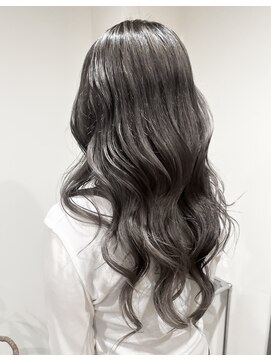 ダークグレージュカラー