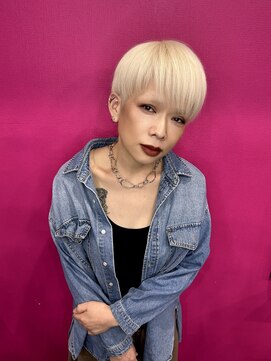 ドール(Doll) WHITE