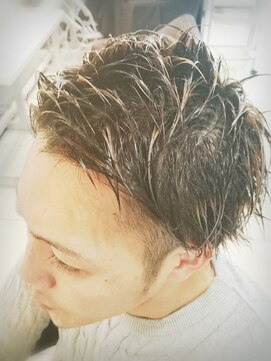 フラッグ ヘアー 天神西通り店(Flag HAIR) ツーブロック、刈り上げの、外国人風メッシュ☆