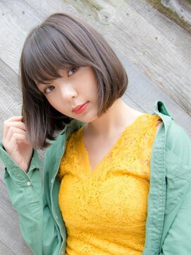 ルティア(Lutia) グレージュ　シースルーバング　夏ショート