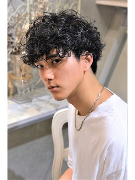 美容室ピュール(PUUR) スパイラルパーマ×刈り上げマッシュ/ツイストスパイラル