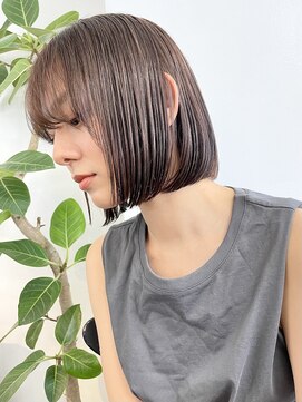 サンク 原宿 表参道(cinq) グレージュミニボブ髪質改善　前下がりボブタッセルボブ　小顔