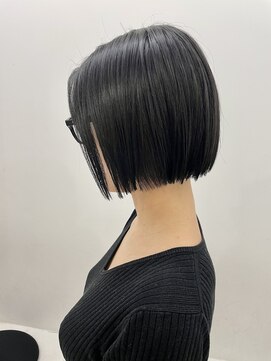 エンドリンク(endlink) 黒髪で艶髪のパツっとボブ