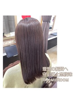 ルーミールーム(RoomieRoom) つるつる手触り抜群髪質改善ナチュラルストレートロング