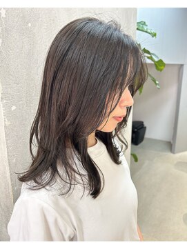 レア(Le’a) 【Le'a 】レイヤーカット×グレーアッシュ