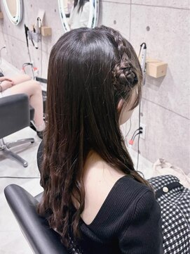 ヘア サロン クラン 東心斎橋店(hair salon clan) 編みカチュサイドおだんご/心斎橋ヘアセット