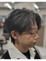 バース 梅田中崎町店(BIRTH)&nbsp;ニュアンスパーマフェザーパーマセンターパート韓国メンズカット