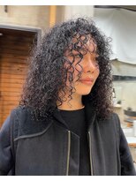 ナループロアオハナ(Nalu pu loa ohana) ハードパーマくるくるパーマスパイラルパーマミディアムパーマ