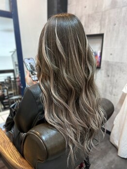 マージュ(maju)の写真/あなたの魅力を引き出すヘアカラーをご提案します♪[ハイライト/グラデーション/ハイトーン/ダブルカラー]