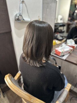 ルアン(Luan) ブルーアッシュ