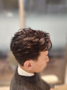 アクシス 三軒茶屋本店(AXIS)の写真/《男性に人気★》仕事帰りにも◎ビジネススタイル～カジュアルスタイルまで、幅広い提案は"AXIS"にお任せ！