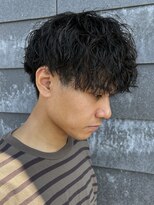 ヒュイル バイ ニアウ(Hwyl by Niau)&nbsp;メンズマッシュパーマ波巻きスパイラルパーマニュアンスパーマ