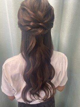 マーズ(Hair&Make Mars+) シンプルハーフアップ