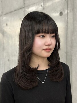 エヌアイ オモテサンドウ(ni omotesando) 韓国レイヤーカット♪♪ ワンカール 顔周りカット