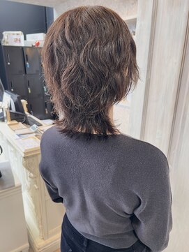 キャアリー(Caary) 福山美容室caaryウルフケアパーマ外ハネグレージュ透明感40代