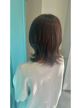 ルネシミズ(Rune shimizu) 外はねミディアムウルフ