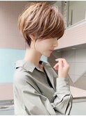 大人可愛い前髪ありひし形耳掛けマッシュショートボブ30代40代
