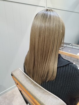 ネウィサリュー 立川(newi saLyu) 韓国風ミディアムミルクティーブラウン