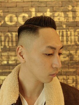 ヒロギンザバーバーショップ 丸の内店(HIRO GINZA BARBER SHOP) サイドパート【東京駅/フェード/バーバー】