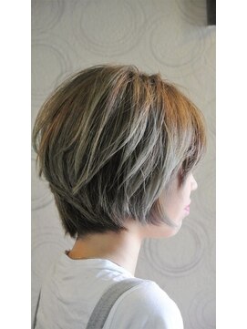 アクアマリン8810 ハチハチイチゼロ(AQUA MARINE 8810) 大人可愛い/ショコラアッシュ/ヘルシースタイル/ふんわりカール