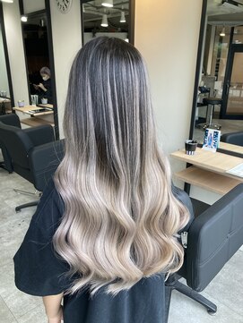 ラフ 難波店(LAFF) #黒髪#ボブルフ#ネビージュ#小顔#ワンレン