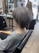 ヴィフ 大船(VIF)&nbsp;白髪ぼかし脱白髪染めショートヘアブラックグレージュアッシュ