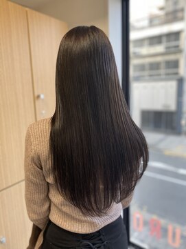 フツーロ 栄(FUTURO) プルエクステ