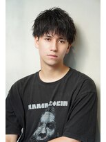 アルファ 新宿(alpha)&nbsp;フェザーパーマ/ブルーブラック/刈り上げセンターパート[新宿]