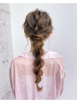 ディーエックス スリー(Dxxxx III) お呼ばれヘアセット