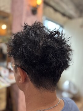 ロッソバイアルター 鎌取(ROSSO by aL-ter) スパイキーショート/ブルーブラック/フェザーパーマ/鎌取/石橋