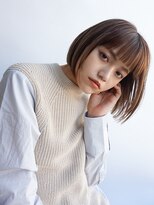 カナン(CANAAN)&nbsp;ナチュラルボブ　シアーベージュ　ぱつっと前髪