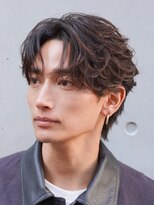 バイフィフス 原宿/表参道(by fifth)&nbsp;原宿メンズパーマフェザーパーマセンターパートガイルヘアゆるめ