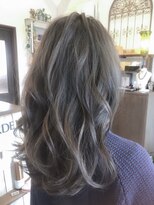 フォーレストガーデン(4-rest garden)&nbsp;【4-restgarden サロンワーク】　外国人風透明感グレージュ