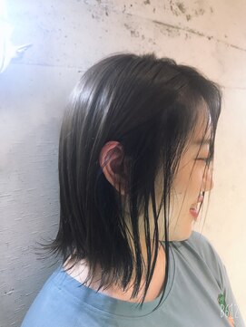 ブランシュ(Blanche) 切りっぱなしボブ